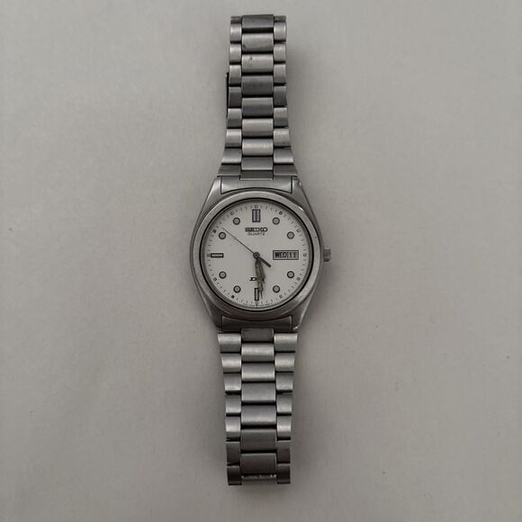 SEIKO Quartz watch/analog/stainless steel/WHT/SLV/SS/5y23-8230 Japanese Popular - Picture 1 of 7